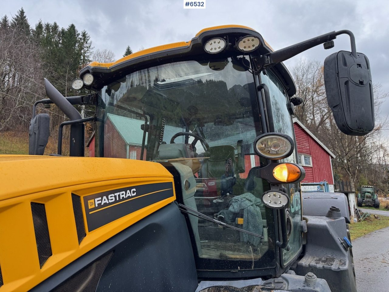 2015 JCB Fastrack 4220 w/ front hydraulics, front PTO and plow plate. Low hours! - Traktor: gambar 3 2015 JCB Fastrack 4220 w/ front hydraulics, front PTO and plow plate. Low hours! - Traktor: gambar 3