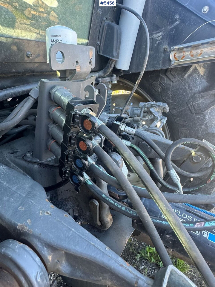 Leasing  2015 Valtra N123 w/ front loader 2015 Valtra N123 w/ front loader: gambar 17