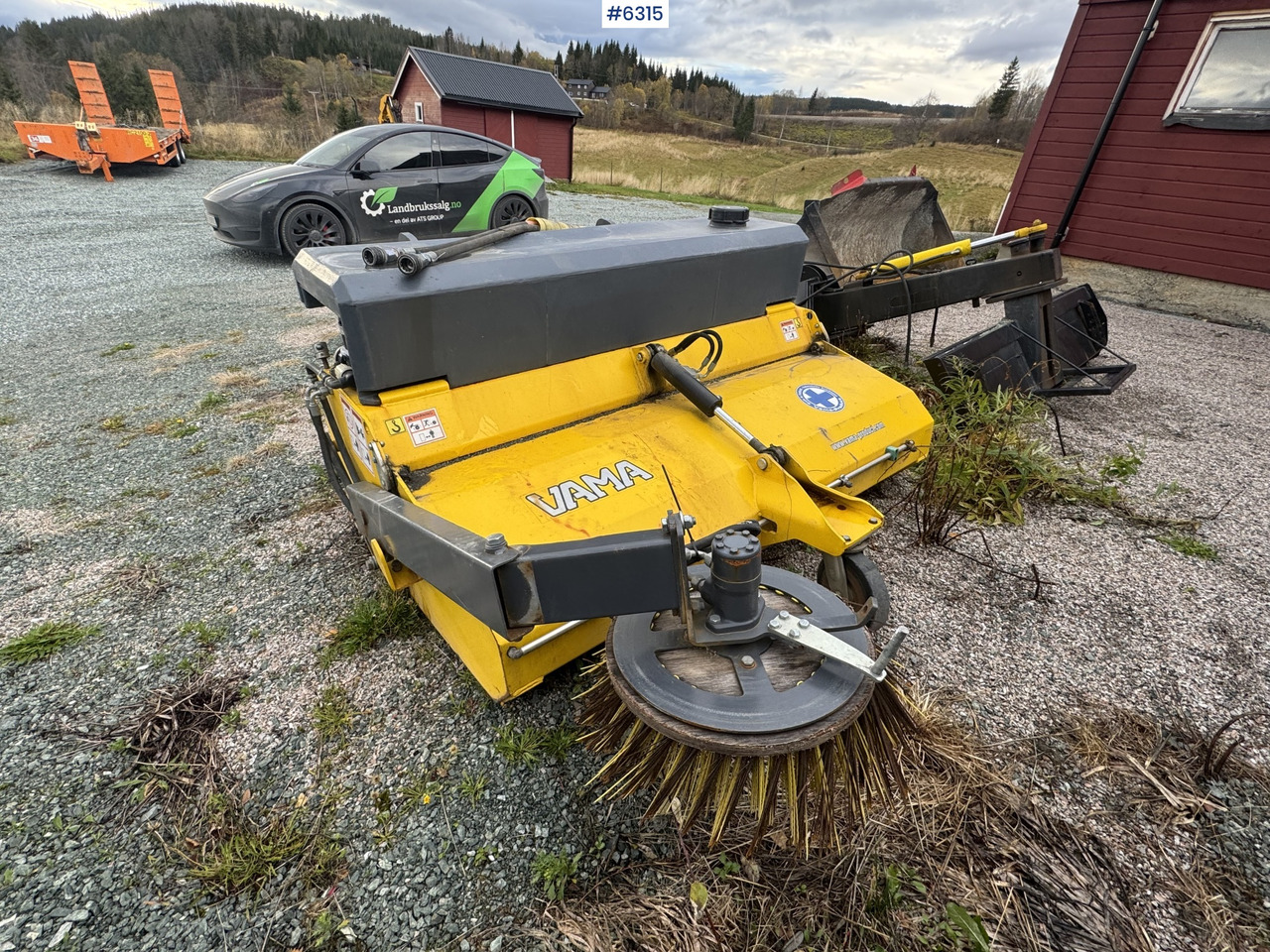 2016 VAMA 2000 Sweeping broom w/ side broom - Sapu: gambar 4 2016 VAMA 2000 Sweeping broom w/ side broom - Sapu: gambar 4