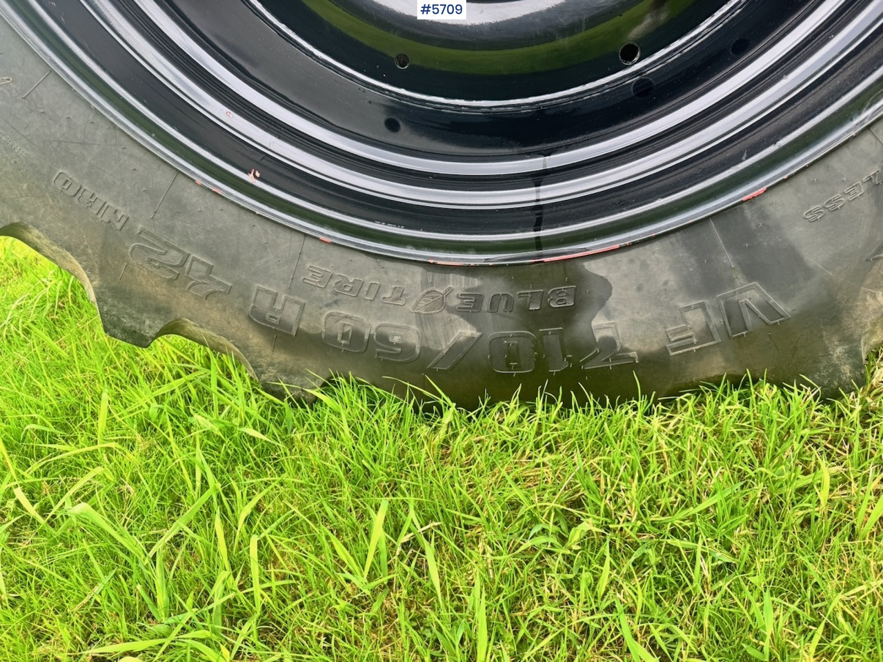 Traktor 2017 Fendt 724 Vario w/ GPS, Front PTO, Loader and hydraulics.: gambar 19 Traktor 2017 Fendt 724 Vario w/ GPS, Front PTO, Loader and hydraulics.: gambar 19