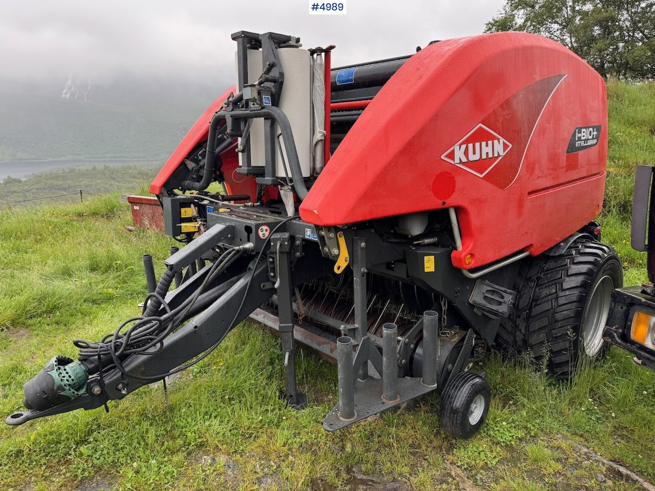 2017 Kuhn i-BIO+ Intelliwrap. - Peralatan untuk pembuatan jerami: gambar 1 2017 Kuhn i-BIO+ Intelliwrap. - Peralatan untuk pembuatan jerami: gambar 1