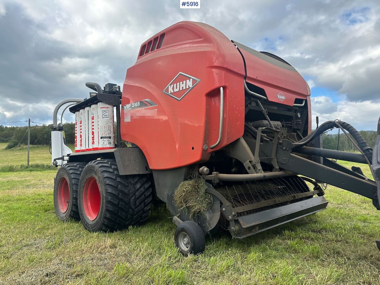 2018 Kuhn VBP 3165 Intelliwrap round baler - Peralatan untuk pembuatan jerami: gambar 1 2018 Kuhn VBP 3165 Intelliwrap round baler - Peralatan untuk pembuatan jerami: gambar 1