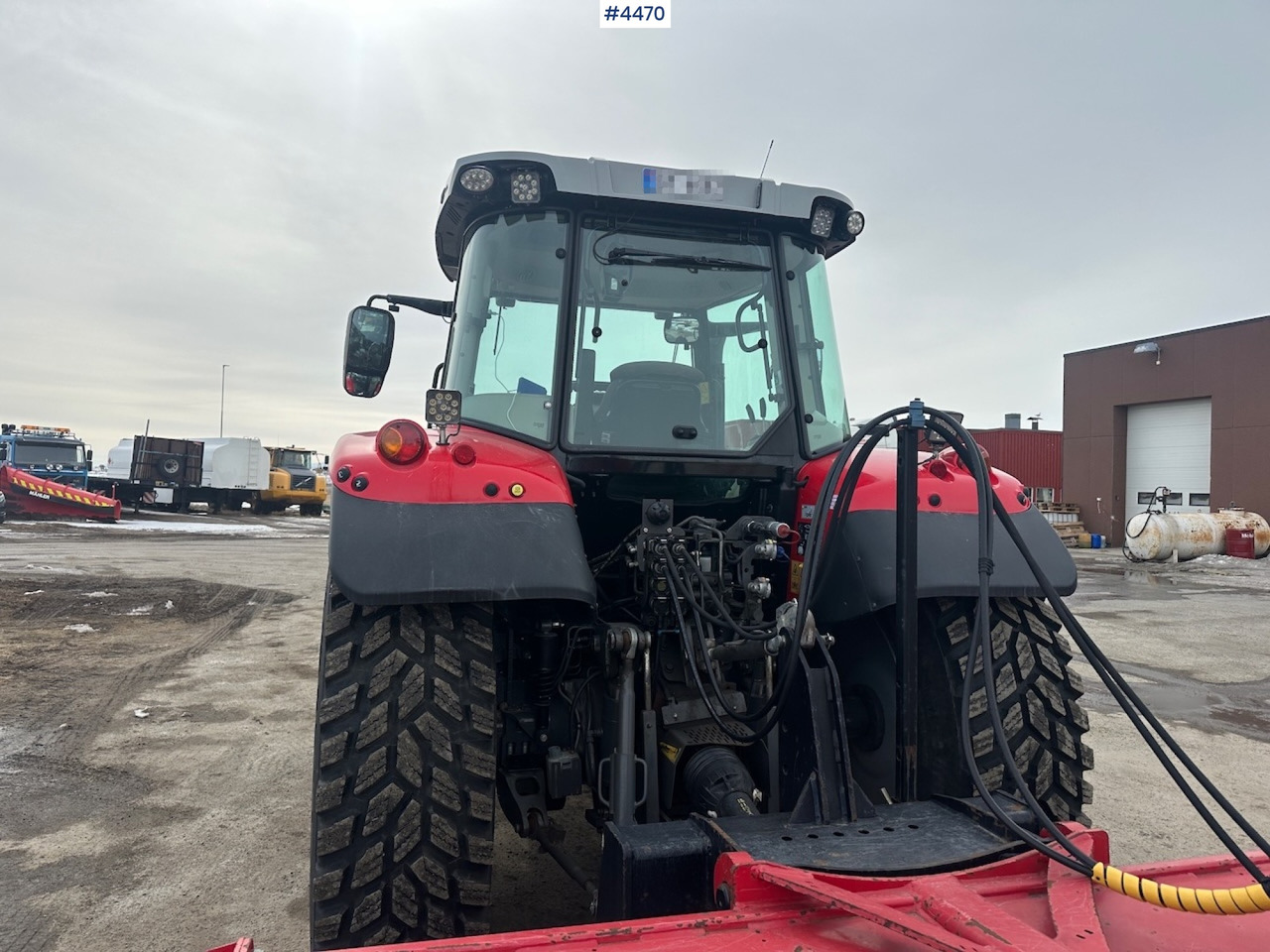 Traktor 2018 Massey Ferguson MF5713 S w/ 2020 Dalen snow blower: gambar 9 Traktor 2018 Massey Ferguson MF5713 S w/ 2020 Dalen snow blower: gambar 9