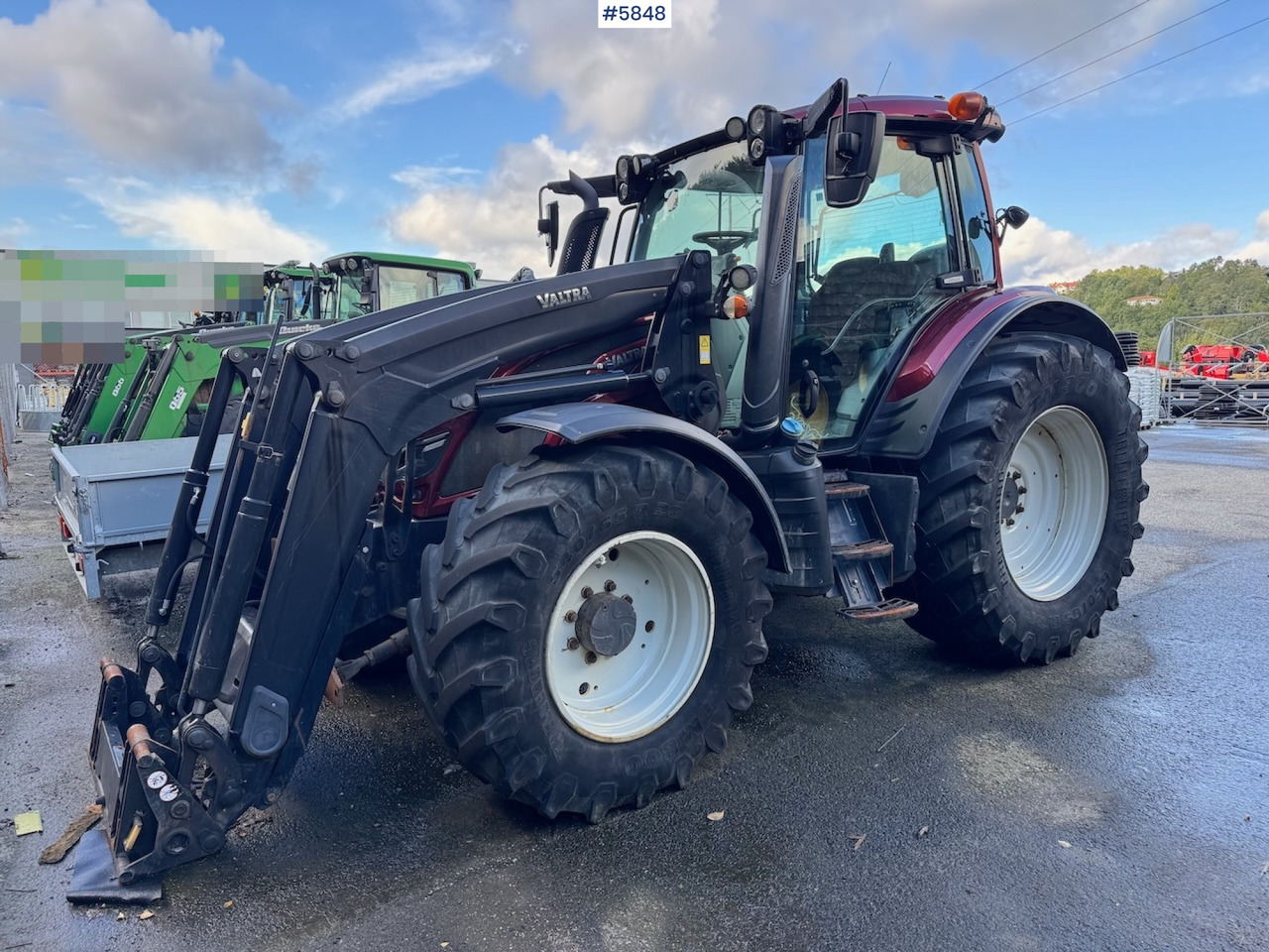 2018 Valtra N174 w/ front loader and plow plate. - Traktor: gambar 3 2018 Valtra N174 w/ front loader and plow plate. - Traktor: gambar 3