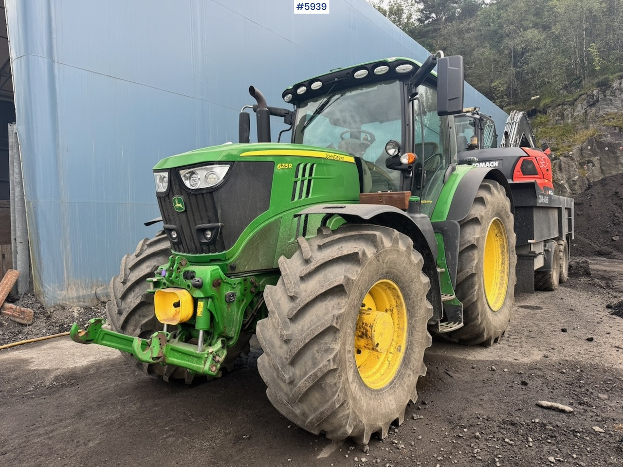 2020 John Deere 6215R w/ Front PTO and hydraulics. 2 sets of tires. - Traktor: gambar 1 2020 John Deere 6215R w/ Front PTO and hydraulics. 2 sets of tires. - Traktor: gambar 1