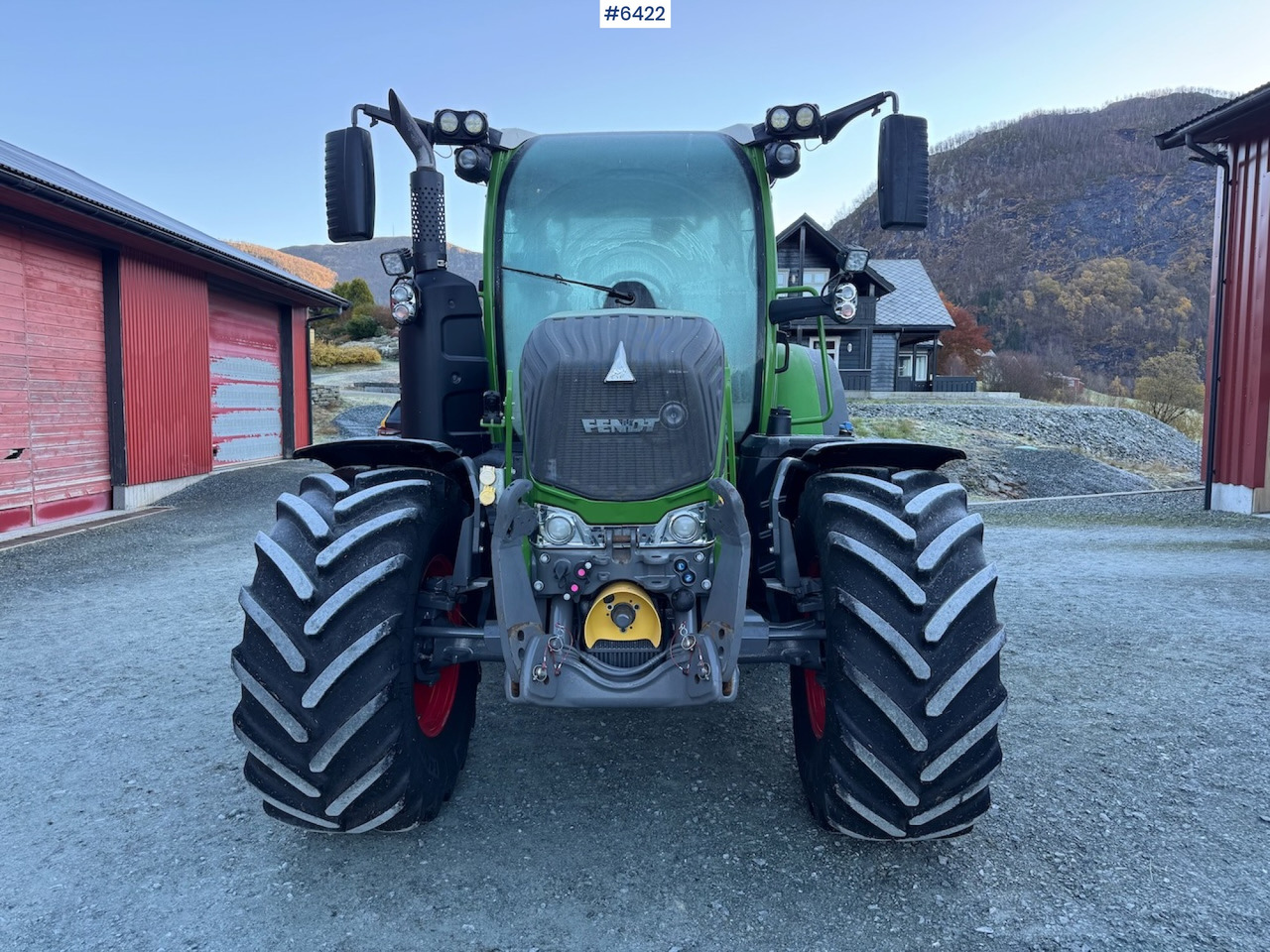 2021 Fendt 314 Vario Profi Plus w/ front hydraulics and front PTO. Low hours! - Traktor: gambar 4 2021 Fendt 314 Vario Profi Plus w/ front hydraulics and front PTO. Low hours! - Traktor: gambar 4