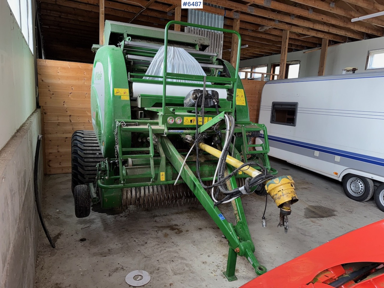 2021 McHale F5600 Plus w/ Camless Pick-Up and 710 Tires. - Peralatan untuk pembuatan jerami: gambar 3 2021 McHale F5600 Plus w/ Camless Pick-Up and 710 Tires. - Peralatan untuk pembuatan jerami: gambar 3