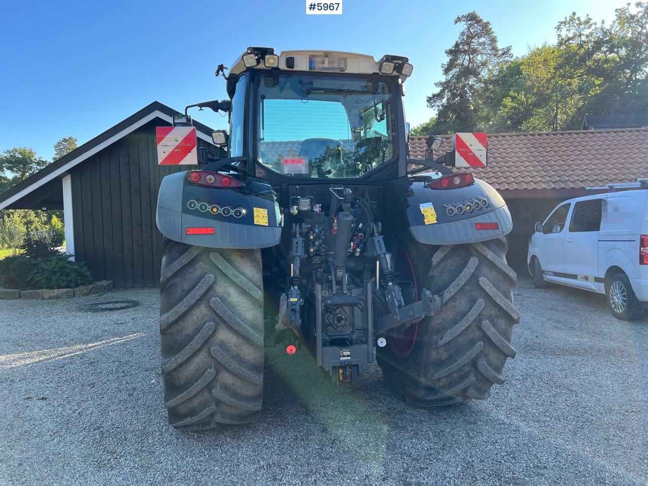 2023 Fendt 724 Vario profi + w/ Front loader and fully equipped - Traktor: gambar 4 2023 Fendt 724 Vario profi + w/ Front loader and fully equipped - Traktor: gambar 4