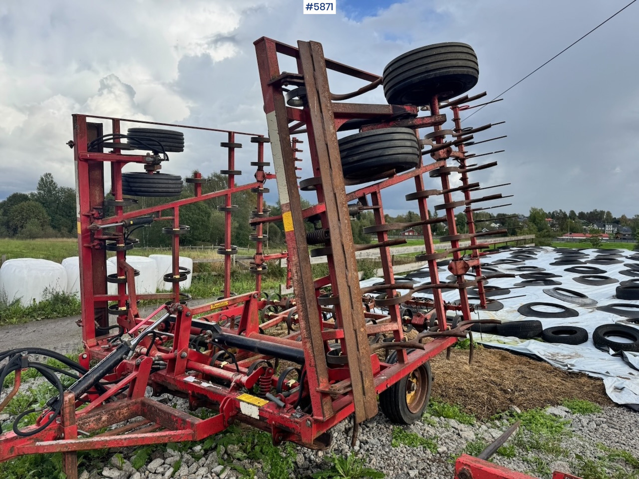 Approx. 1989 Vaderstad harrow, 6.6 m. - Mesin pengolahan tanah: gambar 2 Approx. 1989 Vaderstad harrow, 6.6 m. - Mesin pengolahan tanah: gambar 2