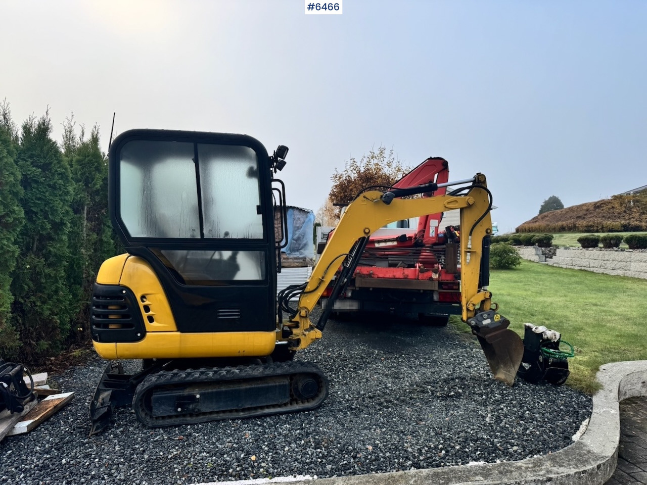 Approx. 2004 CAT 301.8 Mini excavator w/ 4 buckets and grapple. - Ekskavator: gambar 2 Approx. 2004 CAT 301.8 Mini excavator w/ 4 buckets and grapple. - Ekskavator: gambar 2
