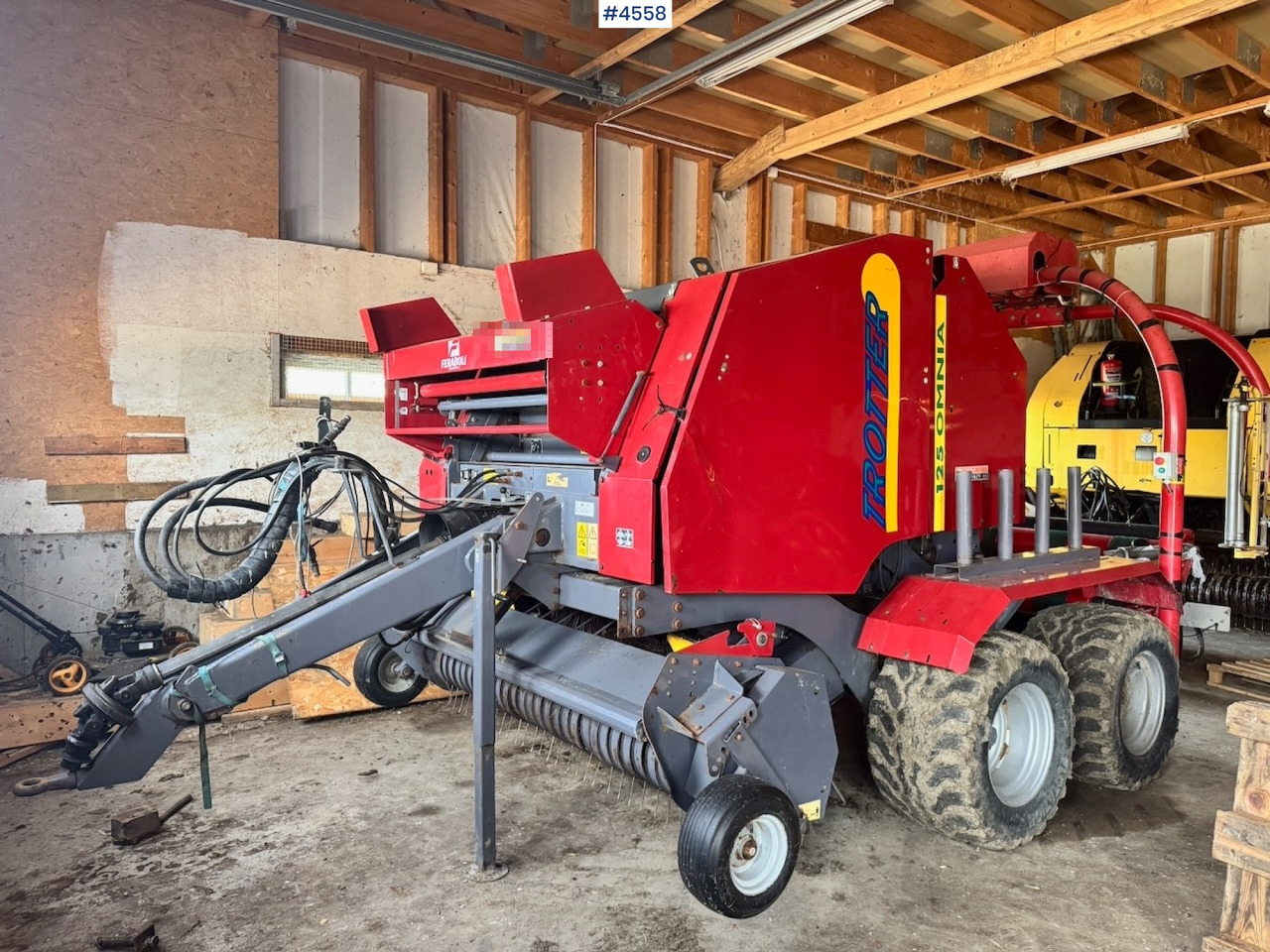 Approx. 2010 FeraBoli Omnia 125 Round Baler - Peralatan untuk pembuatan jerami: gambar 2 Approx. 2010 FeraBoli Omnia 125 Round Baler - Peralatan untuk pembuatan jerami: gambar 2
