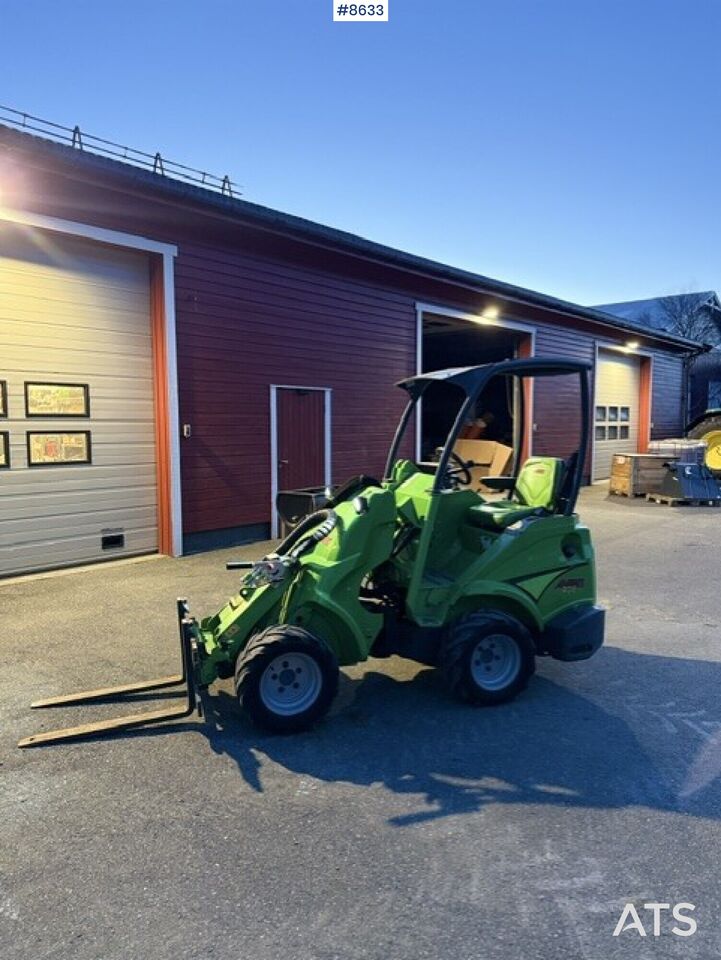 Avant R28 mini loader - well maintained - only approx. 1154 hours - Pemuat ringkas: gambar 3 Avant R28 mini loader - well maintained - only approx. 1154 hours - Pemuat ringkas: gambar 3