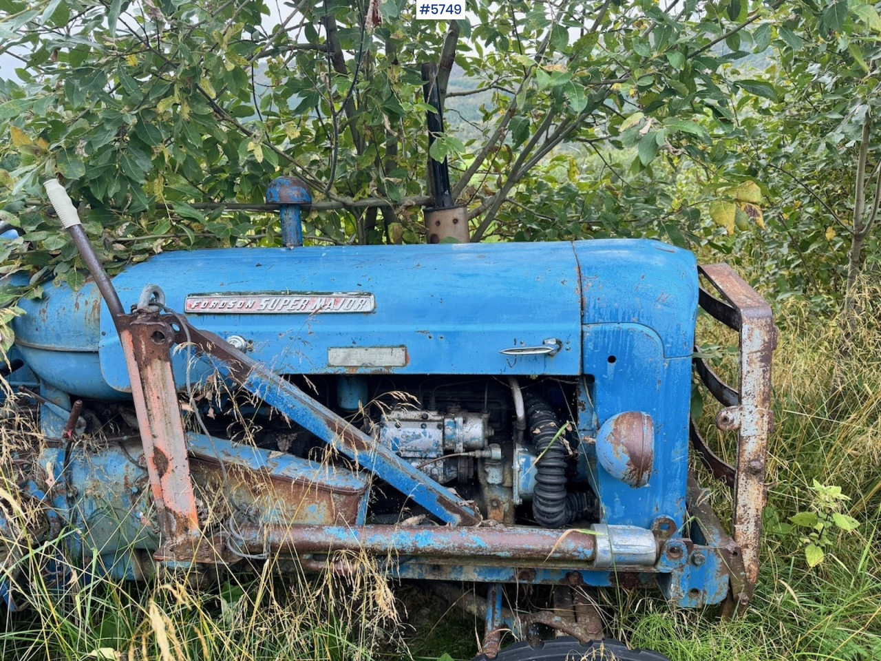 Ca. 1961 Fordson Super Major 4×2 Tractor w/ Bucket - Traktor: gambar 4 Ca. 1961 Fordson Super Major 4×2 Tractor w/ Bucket - Traktor: gambar 4