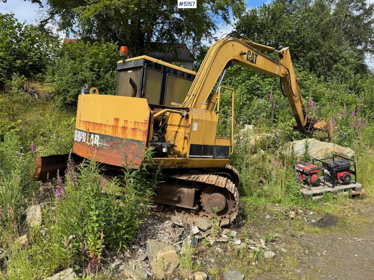 Cat E70B. Watch video - Ekskavator: gambar 2 Cat E70B. Watch video - Ekskavator: gambar 2