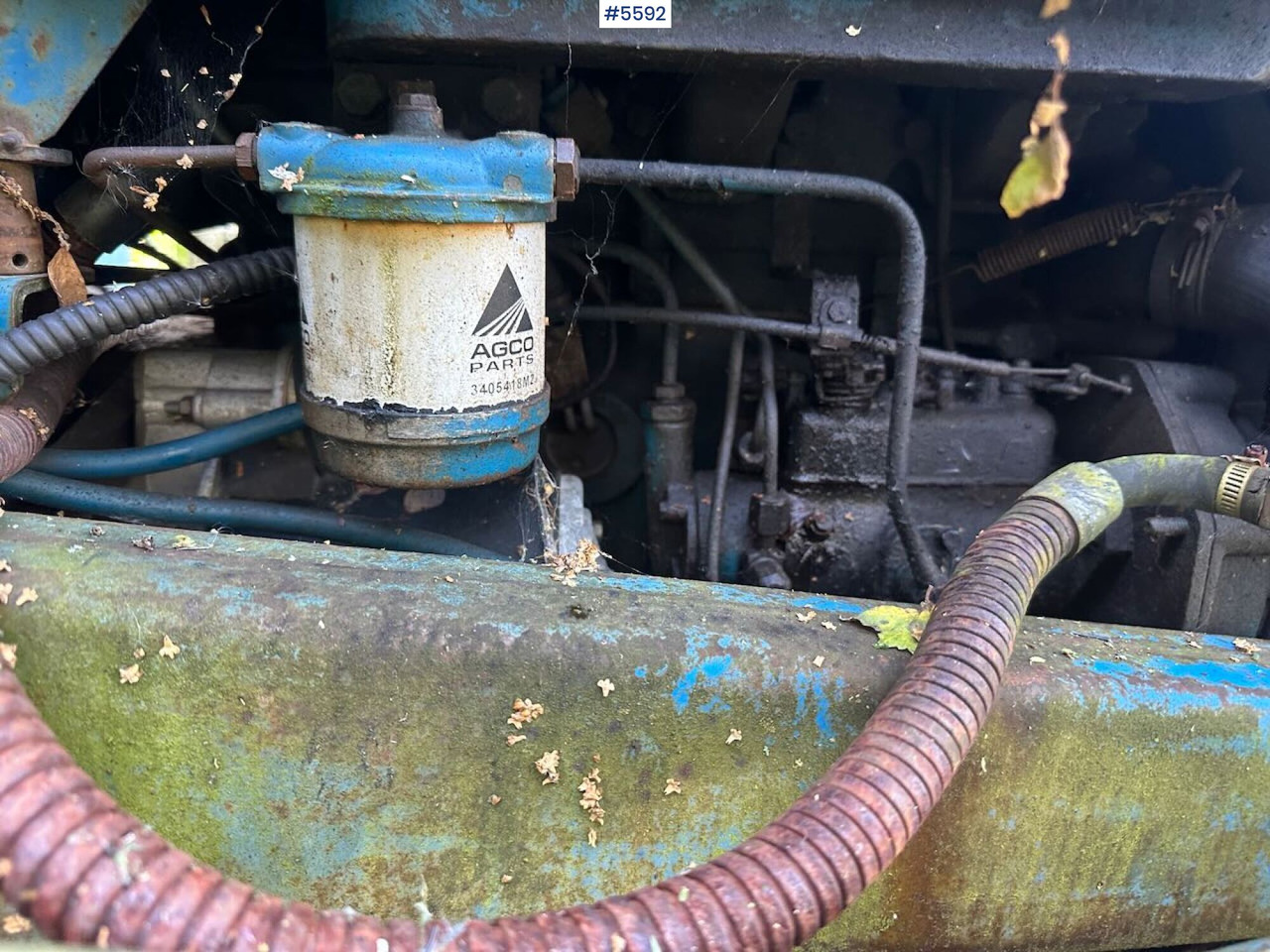 Circa 1974 Ford 4000 tractor w/ front loader and excavator. REP.OBJECT - Traktor: gambar 4 Circa 1974 Ford 4000 tractor w/ front loader and excavator. REP.OBJECT - Traktor: gambar 4