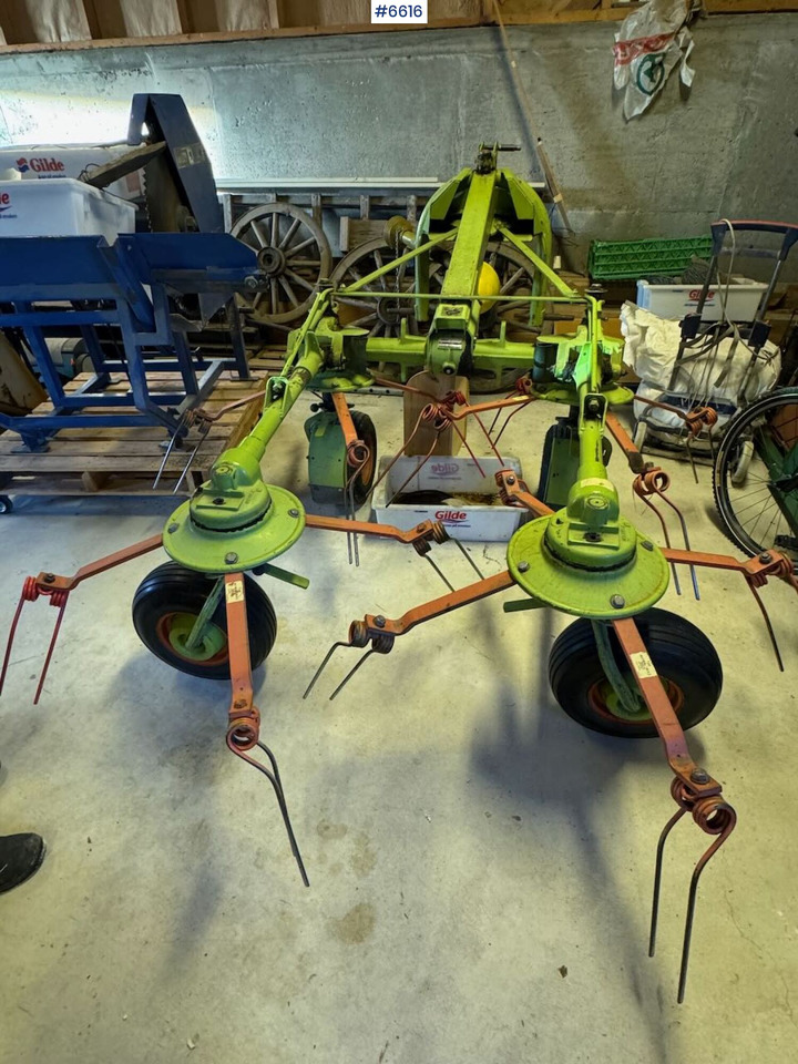 Claas WAS 360 Spreader disc - Peralatan untuk pembuatan jerami: gambar 3 Claas WAS 360 Spreader disc - Peralatan untuk pembuatan jerami: gambar 3