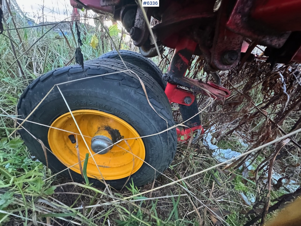 Peralatan untuk pembuatan jerami Fransgård TI-6000 combi rake: gambar 12