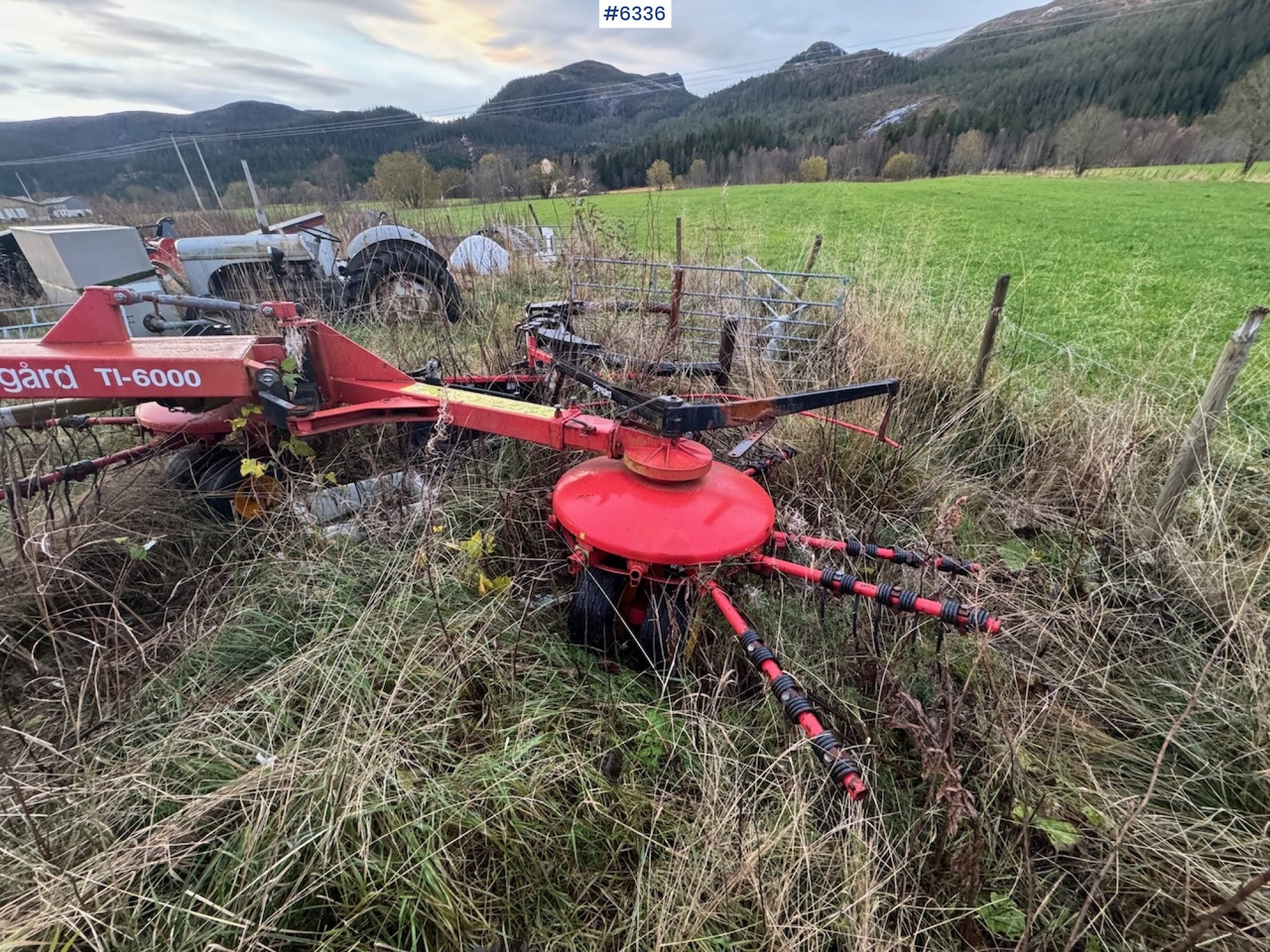 Peralatan untuk pembuatan jerami Fransgård TI-6000 combi rake: gambar 6