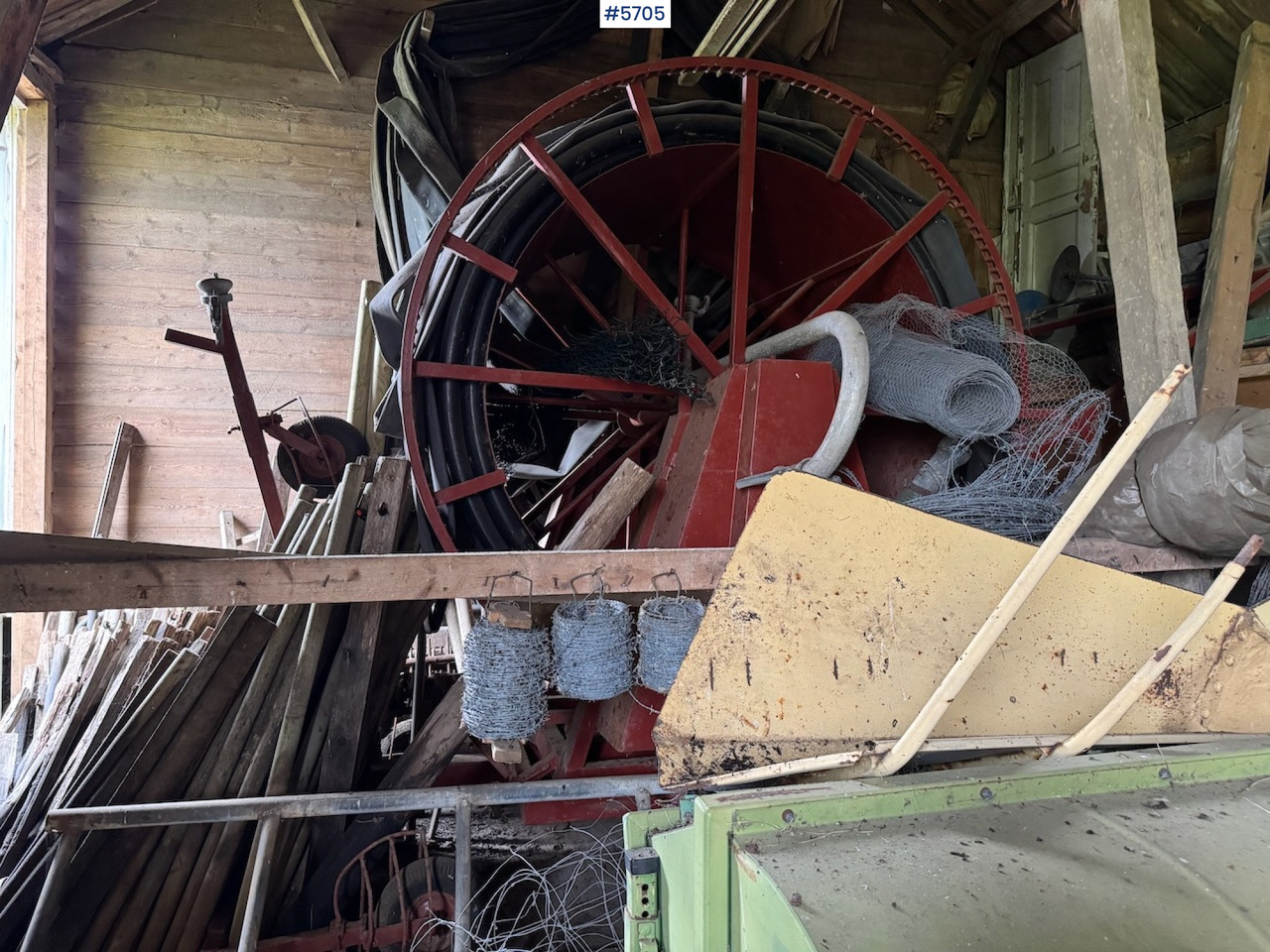Irrigation wagon - Sistem irigasi: gambar 1 Irrigation wagon - Sistem irigasi: gambar 1