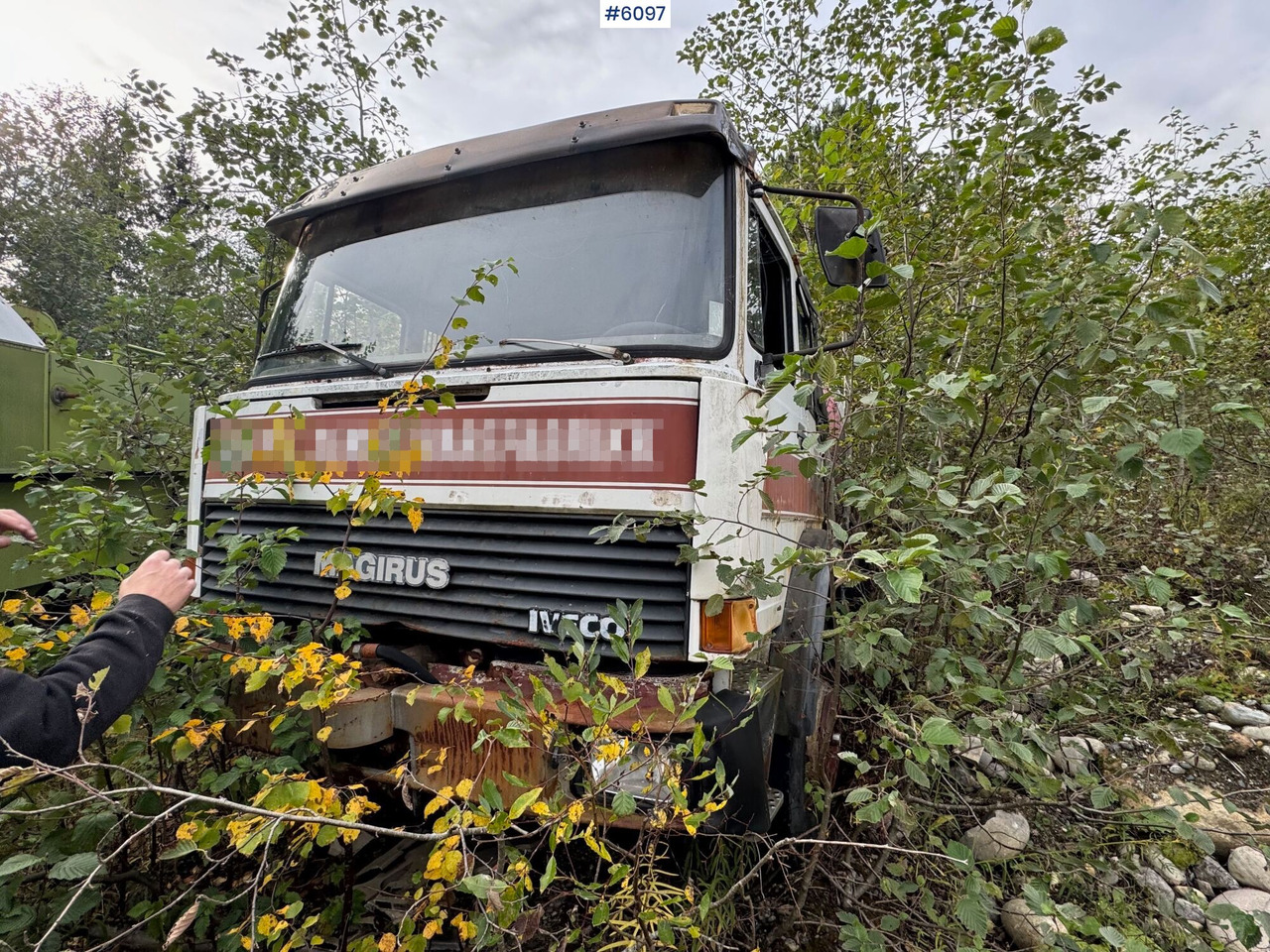 Iveco 256 M 19 FL (Magirus-Deutz) concrete truck. Partially a repair project. - Truk pengaduk beton: gambar 4 Iveco 256 M 19 FL (Magirus-Deutz) concrete truck. Partially a repair project. - Truk pengaduk beton: gambar 4