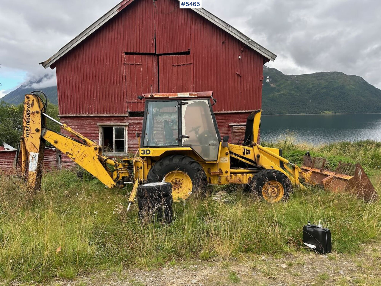 JCB Turbo 4x4 backhoe loader w/ pallet forks. Partial REP object. - Traktor: gambar 3 JCB Turbo 4x4 backhoe loader w/ pallet forks. Partial REP object. - Traktor: gambar 3