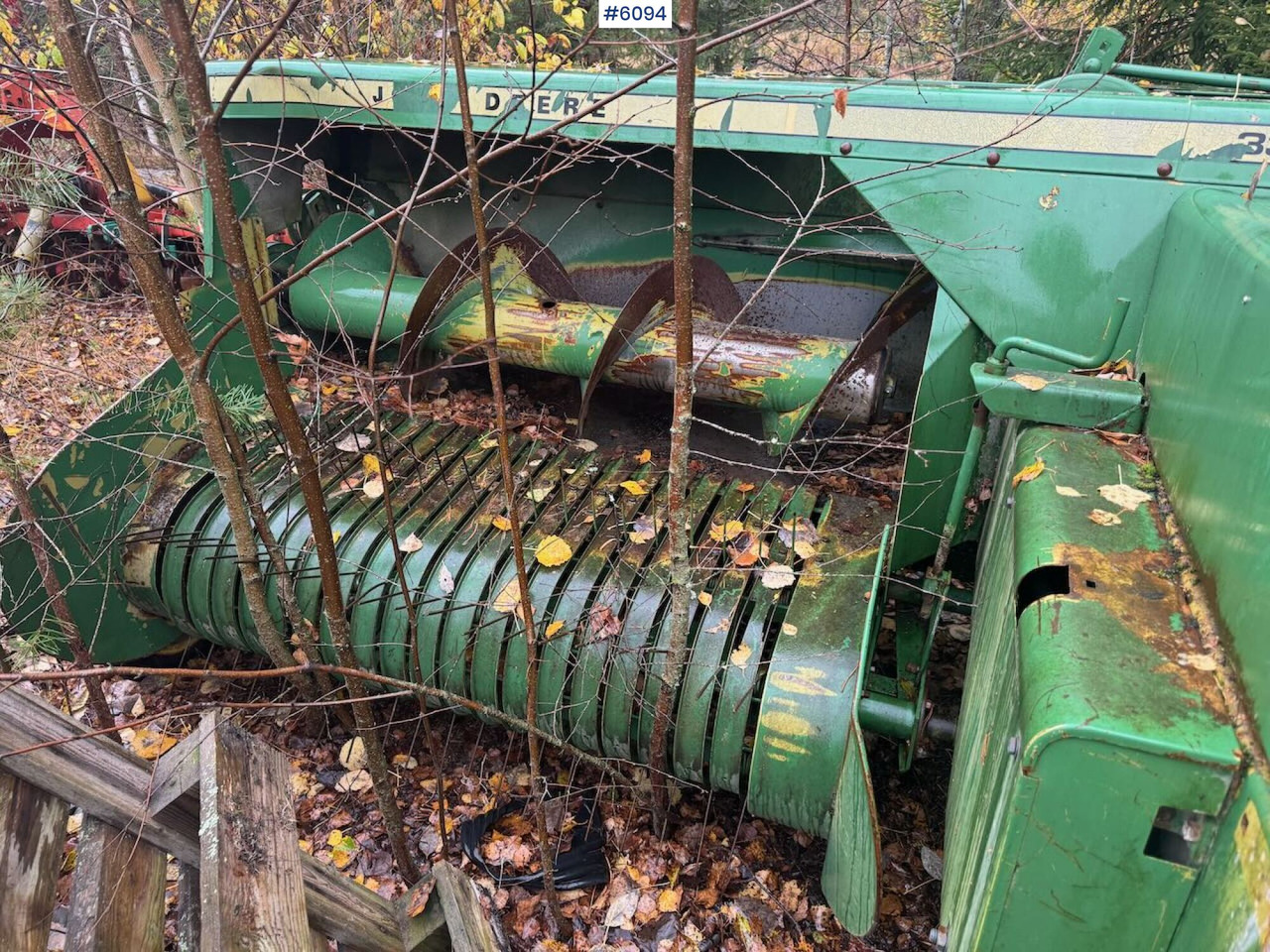 John Deere 332 - Peralatan untuk pembuatan jerami: gambar 5 John Deere 332 - Peralatan untuk pembuatan jerami: gambar 5