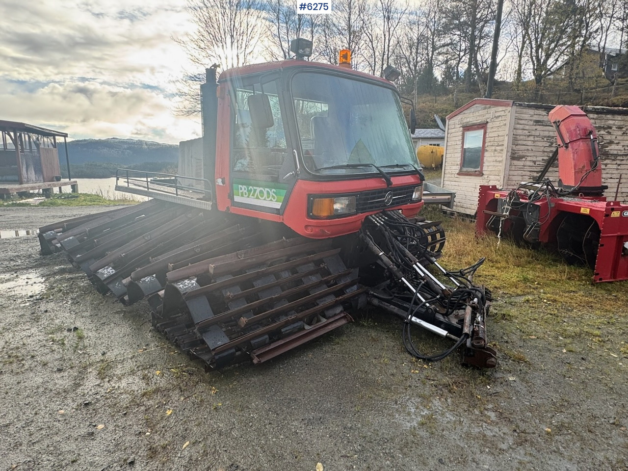 1985 Kässbohrer PB 270DS treadle machine w/ cutters and smoothing board - Kendaraan Kota/ Khusus: gambar 1 1985 Kässbohrer PB 270DS treadle machine w/ cutters and smoothing board - Kendaraan Kota/ Khusus: gambar 1