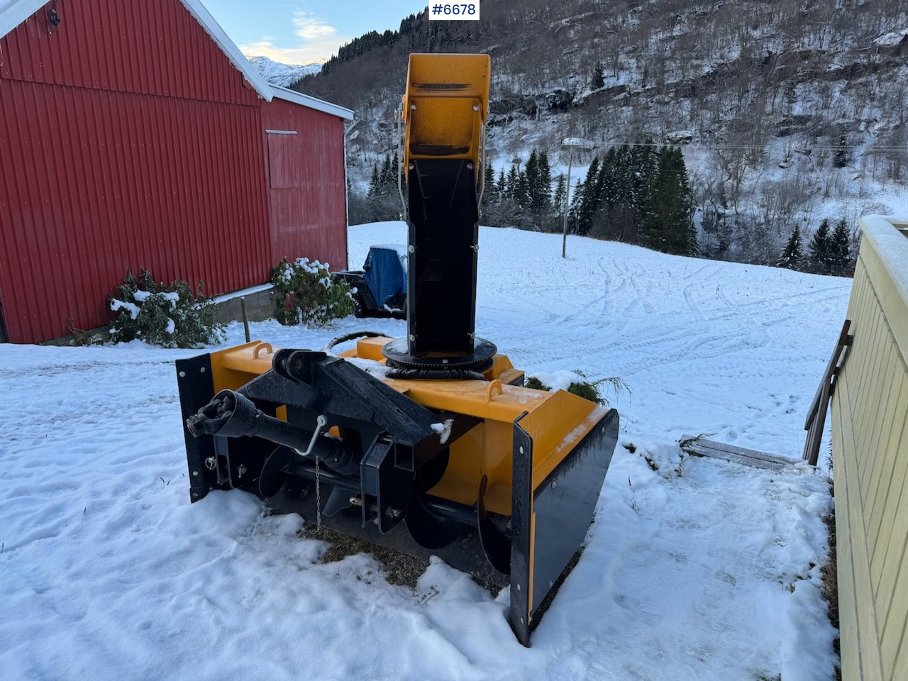 Agroquip G180 2-speed Snowblower. Like new! - Kendaraan Kota/ Khusus: gambar 2 Agroquip G180 2-speed Snowblower. Like new! - Kendaraan Kota/ Khusus: gambar 2