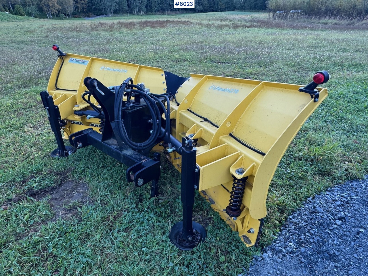 Lilleseth V-plow 270 w/ 3rd and 4th function! - Kendaraan Kota/ Khusus: gambar 3 Lilleseth V-plow 270 w/ 3rd and 4th function! - Kendaraan Kota/ Khusus: gambar 3