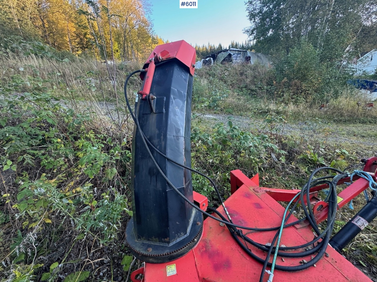 SISU Handel V-230 Snow blower - Kendaraan Kota/ Khusus: gambar 4 SISU Handel V-230 Snow blower - Kendaraan Kota/ Khusus: gambar 4