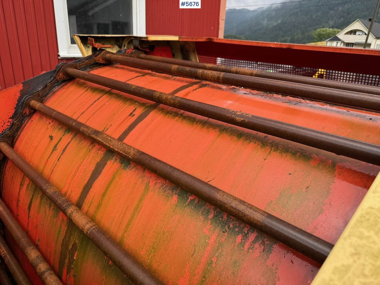 Krone KR 125 Round Baler - Peralatan untuk pembuatan jerami: gambar 2 Krone KR 125 Round Baler - Peralatan untuk pembuatan jerami: gambar 2