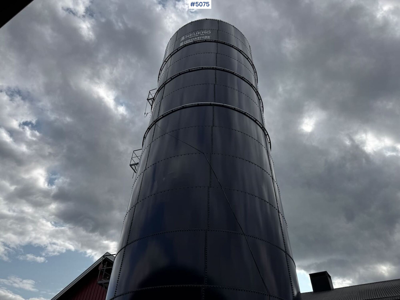 Silo with Filling Auger and Fan - Peralatan ternak: gambar 5 Silo with Filling Auger and Fan - Peralatan ternak: gambar 5