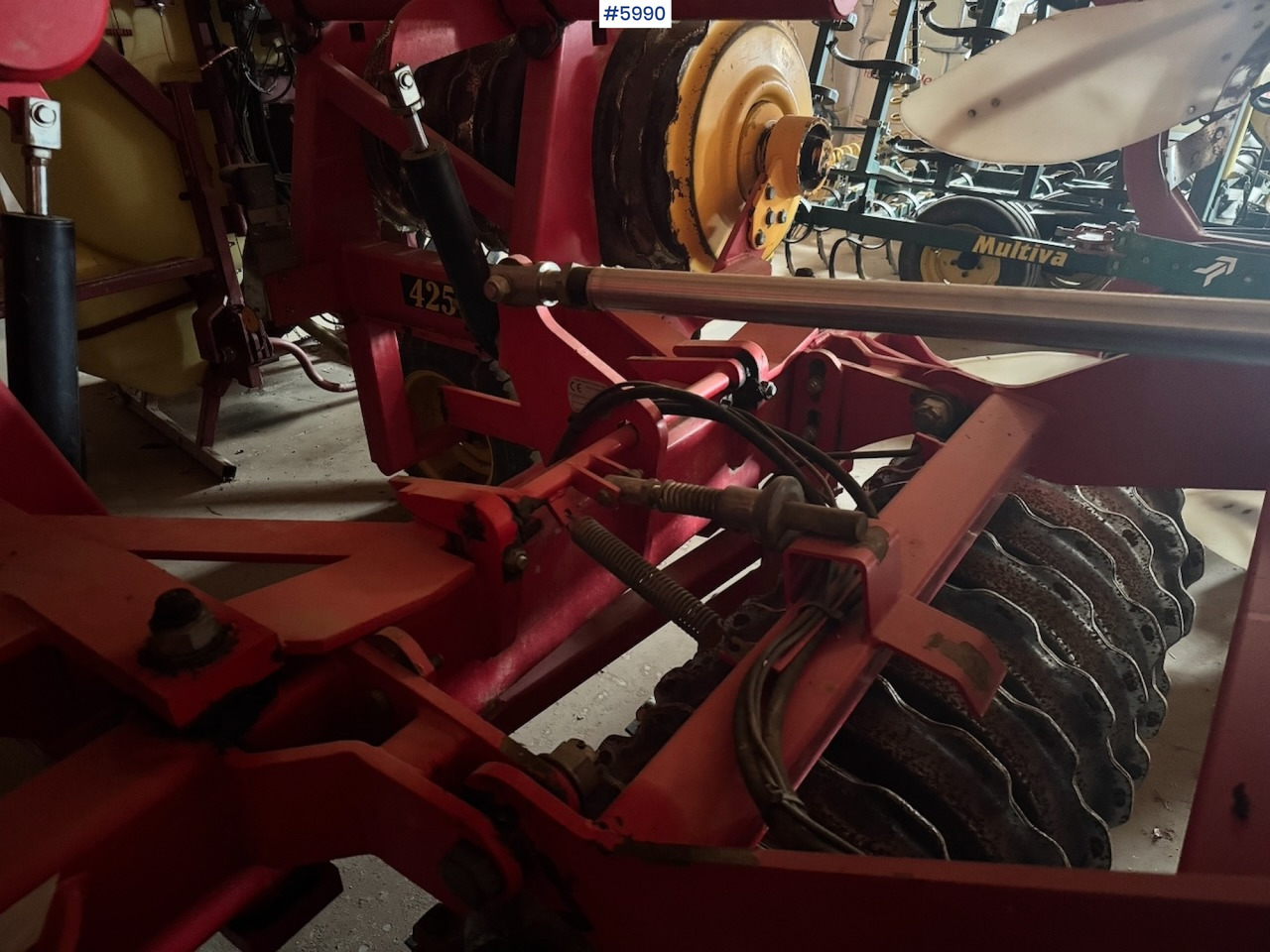 Vaderstad Carrier 425 - Mesin pengolahan tanah: gambar 5 Vaderstad Carrier 425 - Mesin pengolahan tanah: gambar 5