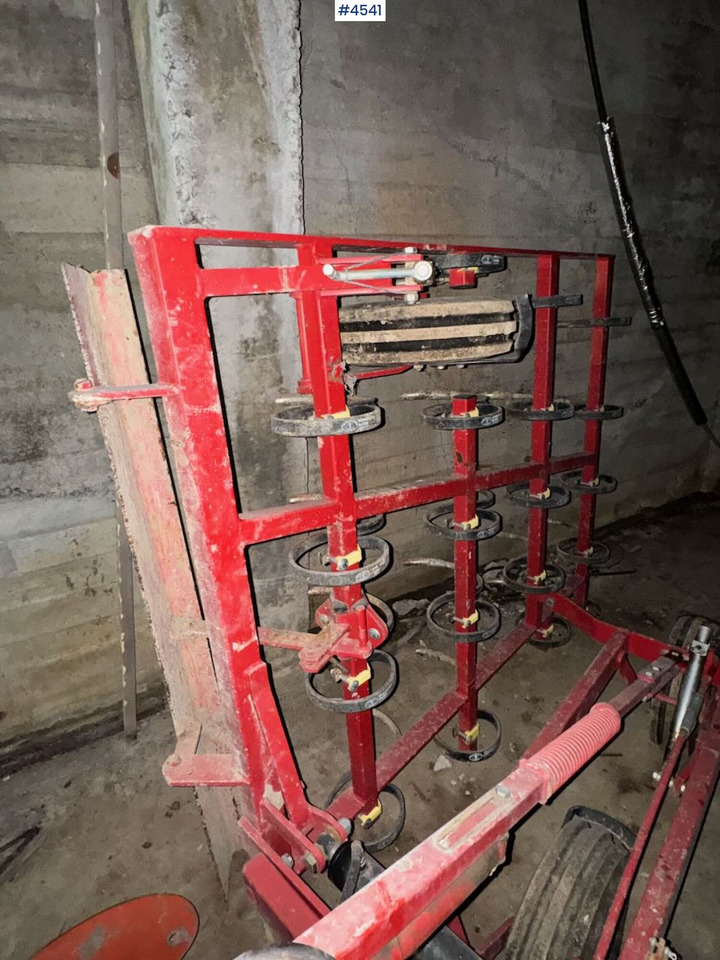 Väderstad Harrow - Mesin pengolahan tanah: gambar 5 Väderstad Harrow - Mesin pengolahan tanah: gambar 5