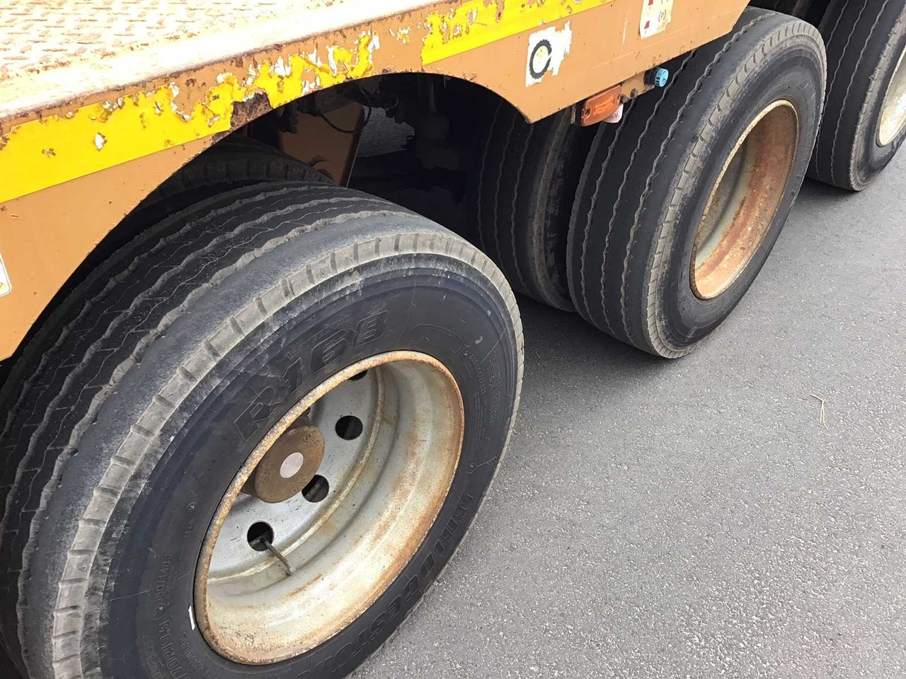 Semi-trailer low bed nooteboom EURO-66-03: gambar 23