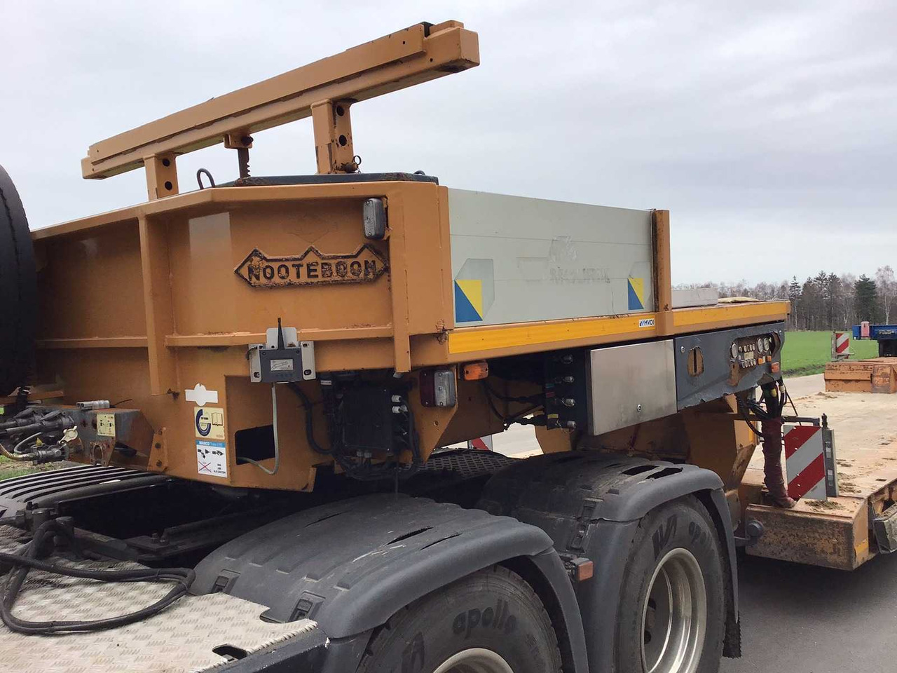 Semi-trailer low bed nooteboom EURO-66-03: gambar 20