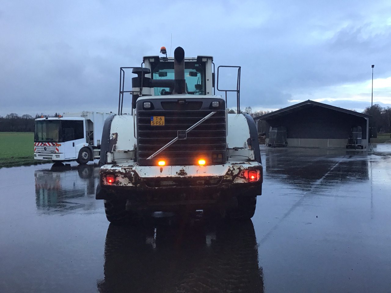 Volvo 180F long boom - Wheel loader: gambar 4 Volvo 180F long boom - Wheel loader: gambar 4
