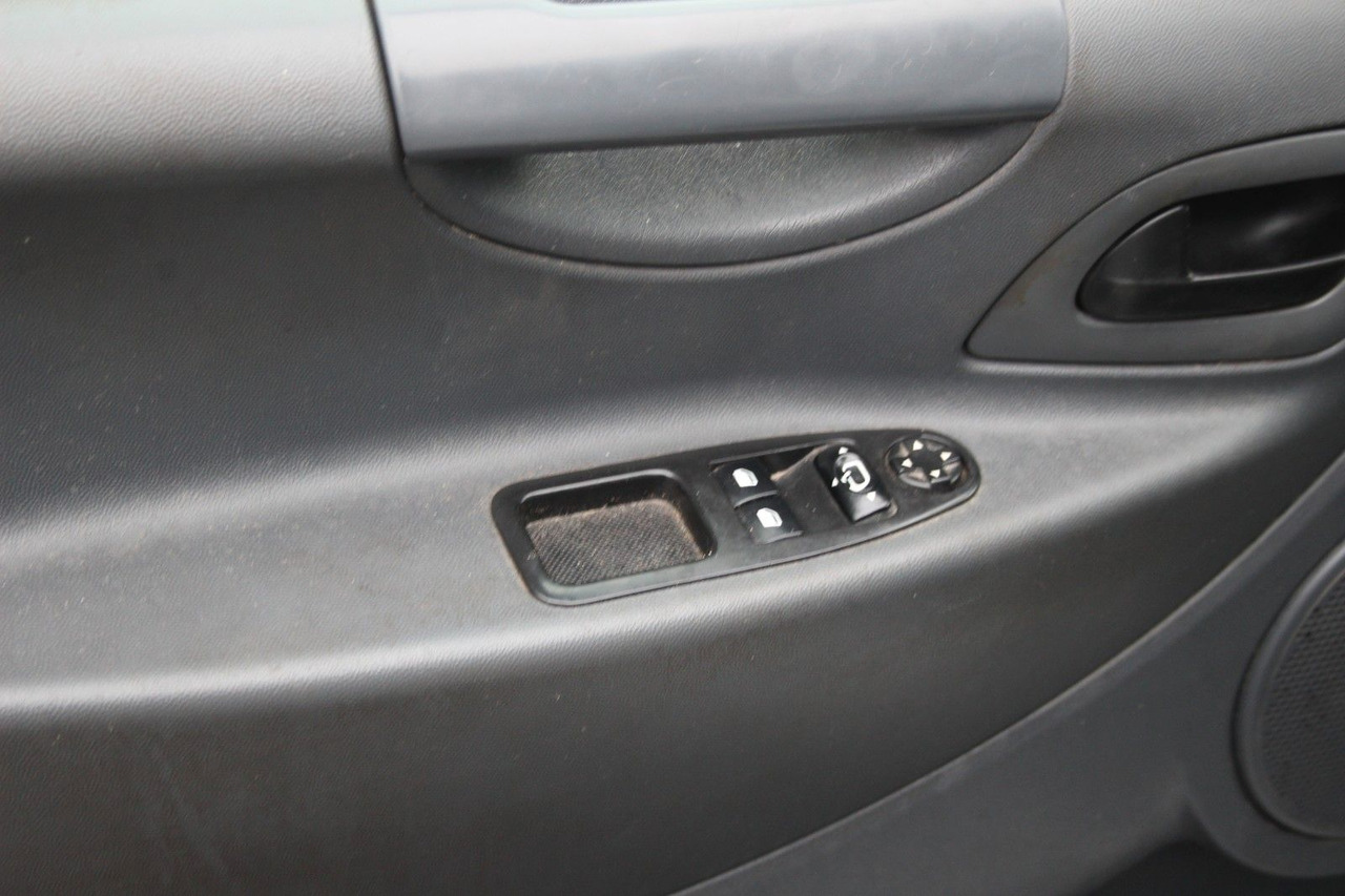 Fiat Scudo Multicab L2H1 130 Multijet 5Sitze Klima - Van kecil, Van kombi: gambar 4 Fiat Scudo Multicab L2H1 130 Multijet 5Sitze Klima - Van kecil, Van kombi: gambar 4