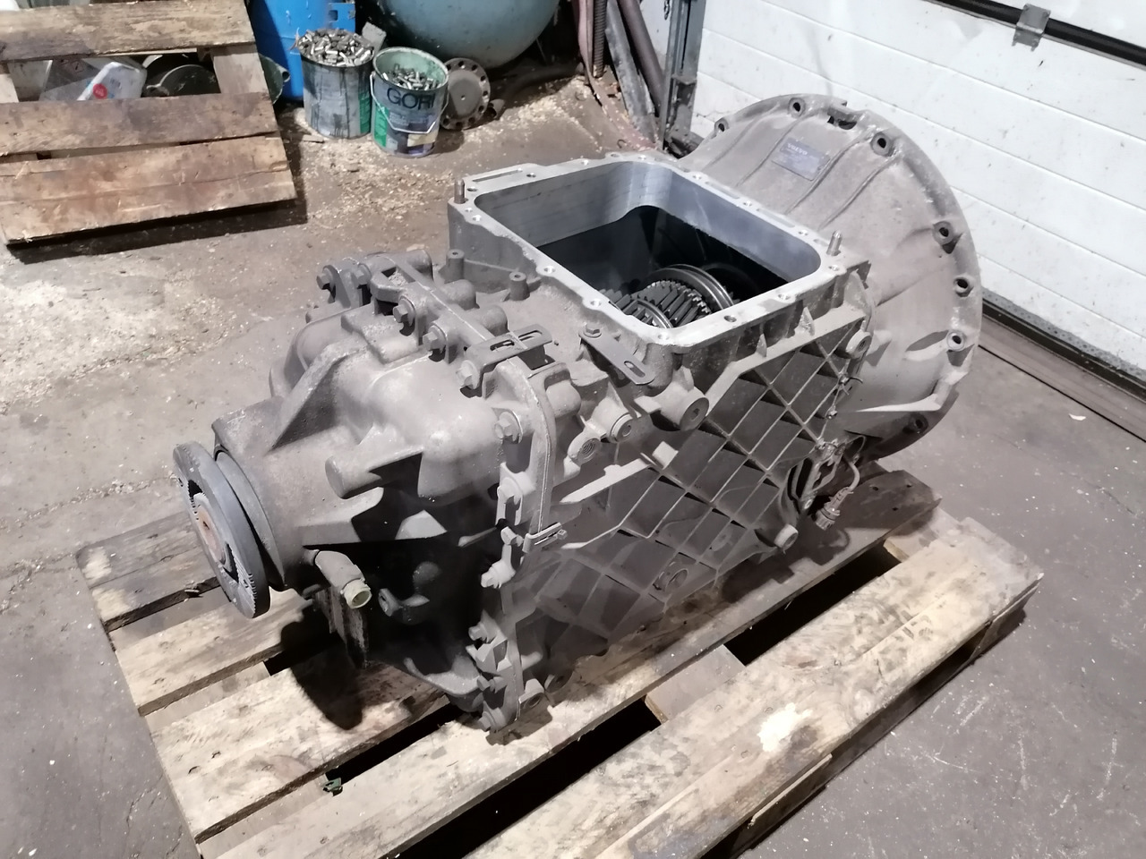 VOLVO remanufactured gearbox AT2612D - Gearbox: gambar 4 VOLVO remanufactured gearbox AT2612D - Gearbox: gambar 4