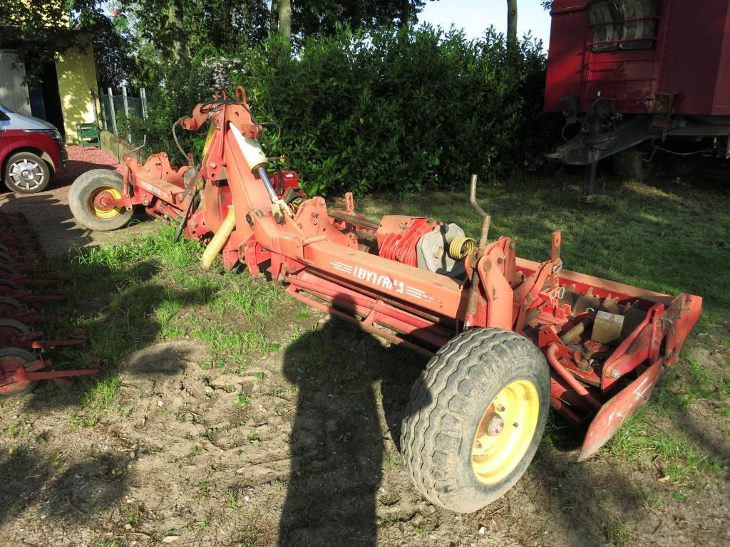Lely 600-55 - Garu putar: gambar 1 Lely 600-55 - Garu putar: gambar 1
