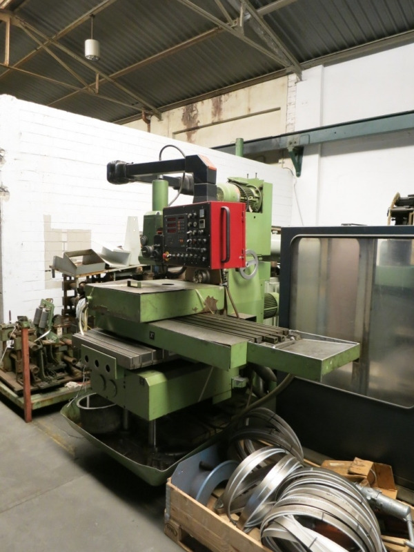 RECKERMANN UNI 1000 - Mesin milling: gambar 2 RECKERMANN UNI 1000 - Mesin milling: gambar 2