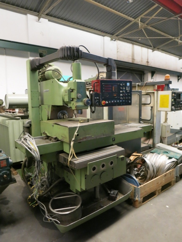 RECKERMANN UNI 1000 - Mesin milling: gambar 1 RECKERMANN UNI 1000 - Mesin milling: gambar 1