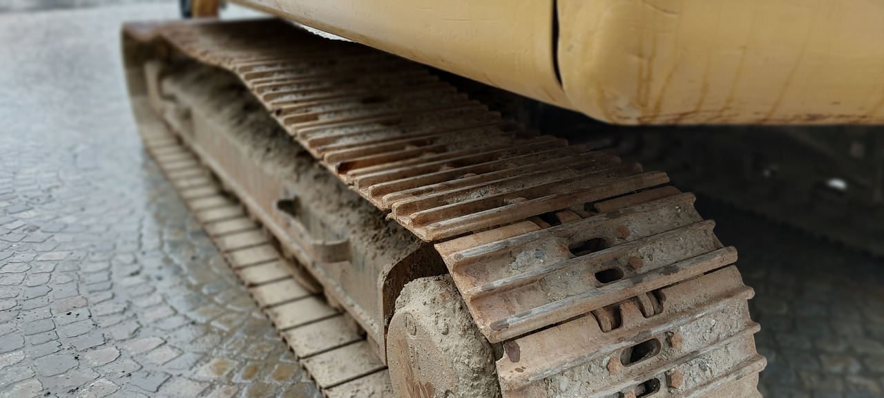 Ekskavator perayap CAT 326F: gambar 13