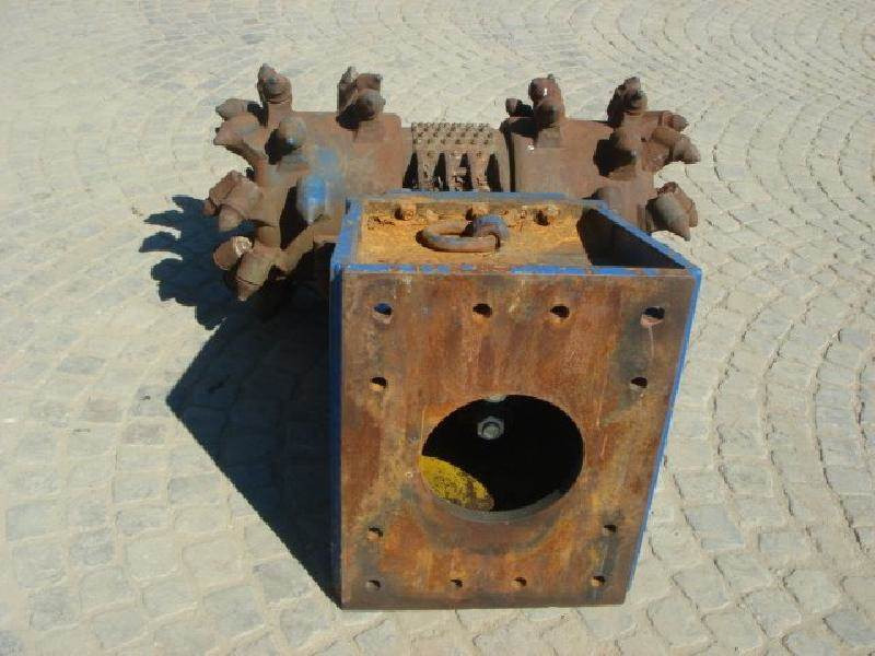 Eickhoff ETH30 - Mesin penggali parit: gambar 3 Eickhoff ETH30 - Mesin penggali parit: gambar 3