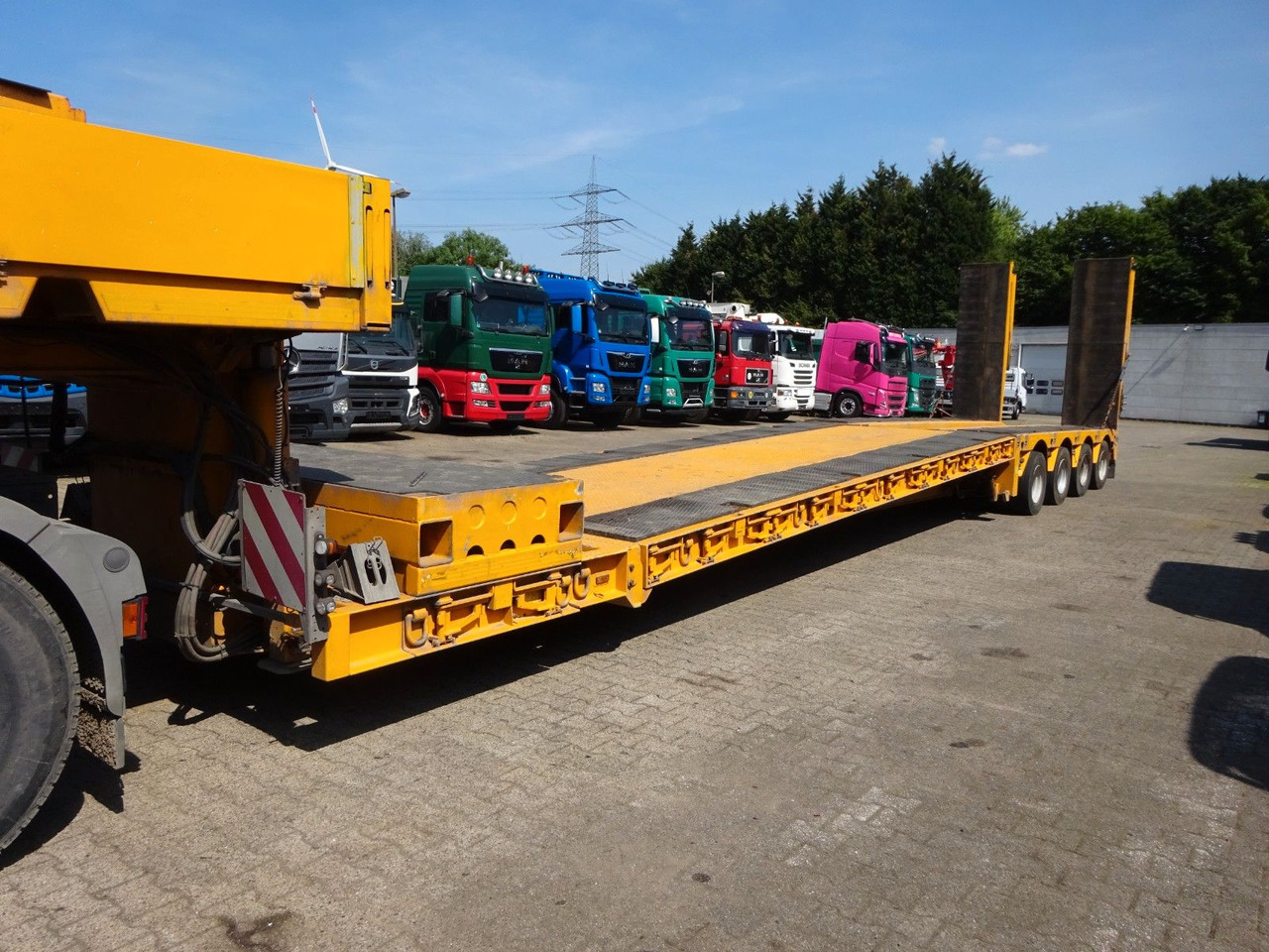 Faymonville 4 Achser Tiefbett abnehmbarem S-Hals ausziehbar - Semi-trailer low bed: gambar 1 Faymonville 4 Achser Tiefbett abnehmbarem S-Hals ausziehbar - Semi-trailer low bed: gambar 1
