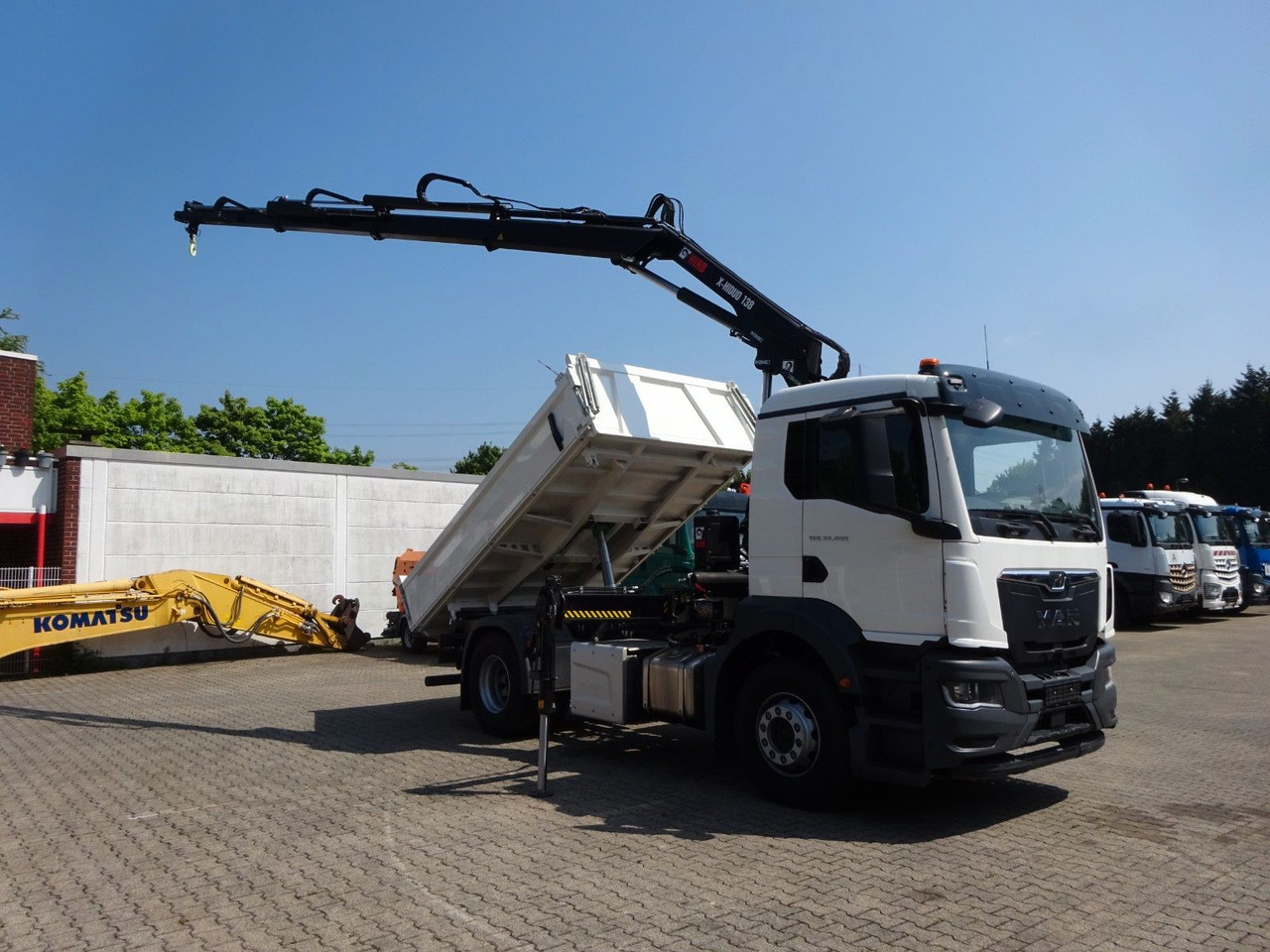 MAN 22.400 TGS + HIAB X-HIDUO 138 Kran - Truk jungkit, Truk derek: gambar 5 MAN 22.400 TGS + HIAB X-HIDUO 138 Kran - Truk jungkit, Truk derek: gambar 5