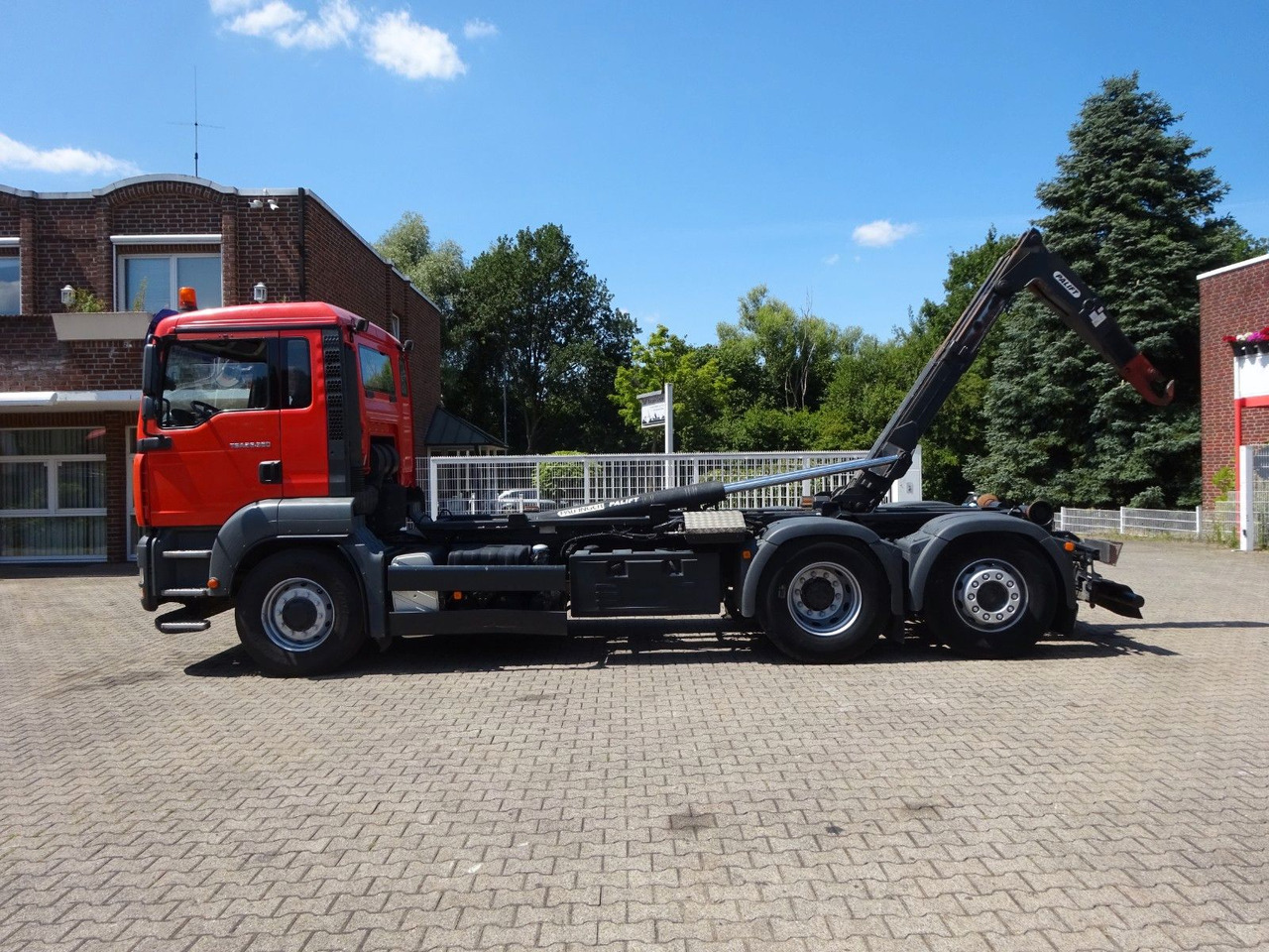 MAN 26.360 TGA PALFINGER Abroller 6x2-4 Hydrodrive - Hook lift: gambar 3 MAN 26.360 TGA PALFINGER Abroller 6x2-4 Hydrodrive - Hook lift: gambar 3