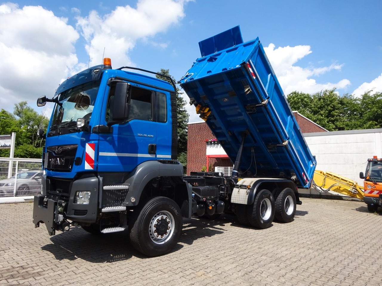 MAN 26.420 TGS MEILER 3Skipper + Bordmatik 6x6 - Truk jungkit, Truk derek: gambar 2 MAN 26.420 TGS MEILER 3Skipper + Bordmatik 6x6 - Truk jungkit, Truk derek: gambar 2