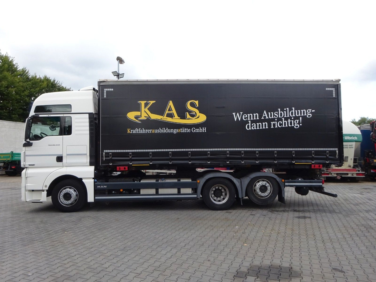 MAN 26.440 TGX BDF Wechselsystem 6x2 - Pengangkut kontainer/ Container truck: gambar 3 MAN 26.440 TGX BDF Wechselsystem 6x2 - Pengangkut kontainer/ Container truck: gambar 3