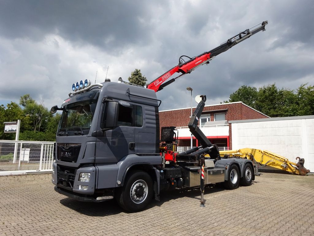 MAN 26.500 Abroller + Fassi F125A Kran 6x2-4 Allrad - Hook lift, Truk derek: gambar 2 MAN 26.500 Abroller + Fassi F125A Kran 6x2-4 Allrad - Hook lift, Truk derek: gambar 2